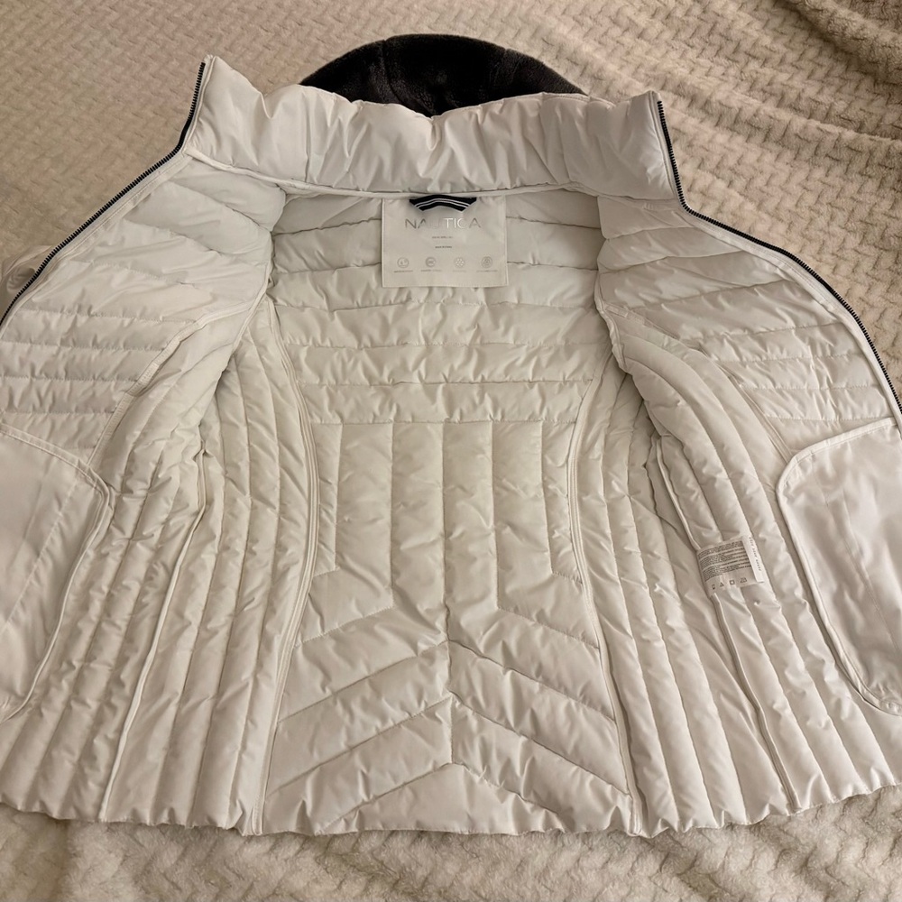 Nautica Women's White Quilted Jacket, Size M - Picture 8 of 9